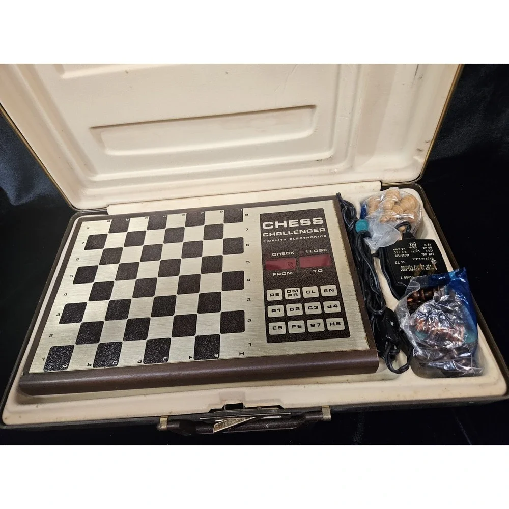 Vintage Fidelity Chess Challenger Electronic Chess Computer w/ Case Manual...